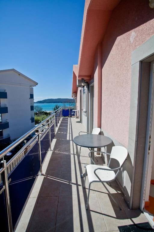 Apartments Stefan Bečići Bilik gambar